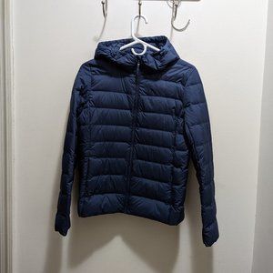 Uniqlo light down water-repellent jacket (brand new)